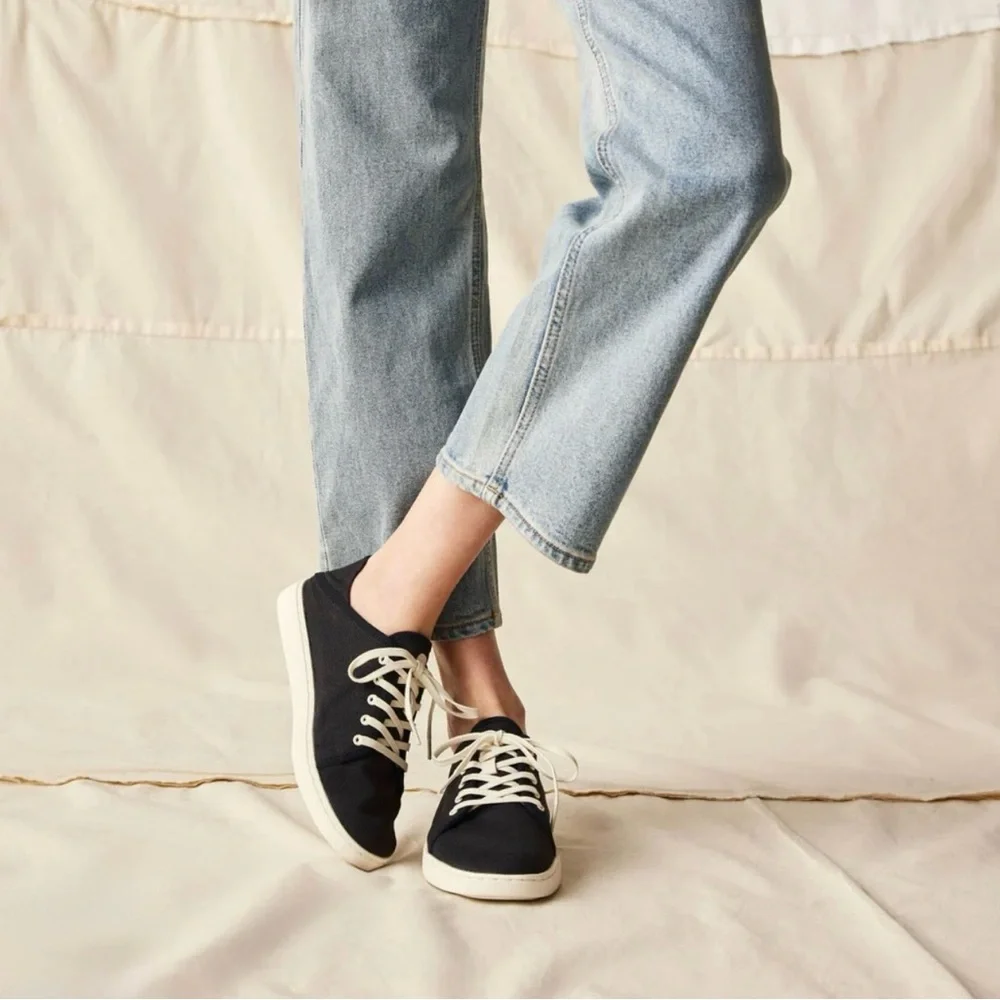 OluKai Pehuea Li Sneakers, Black & White Sand, NWT, Women’s Multiple Sizes - Picture 6 of 16